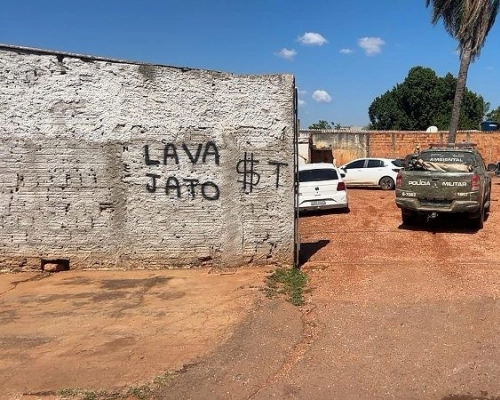 Lava jato é interditado na cidade de Poconé por despejar efluentes contaminados no solo