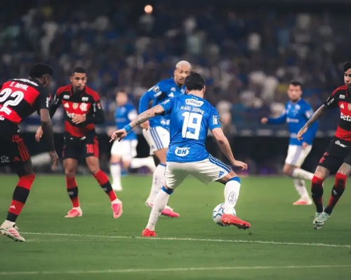 Flamengo elimina Cruzeiro em jogo com golaços e classifica para quartas da Libertadores