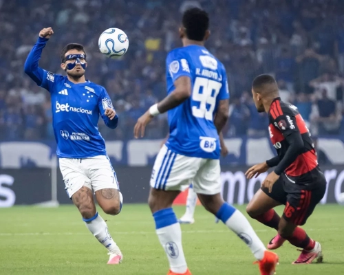 Cruzeiro e Flamengo empatam no jogo de ida das oitavas da Libertadores; Volta na quarta